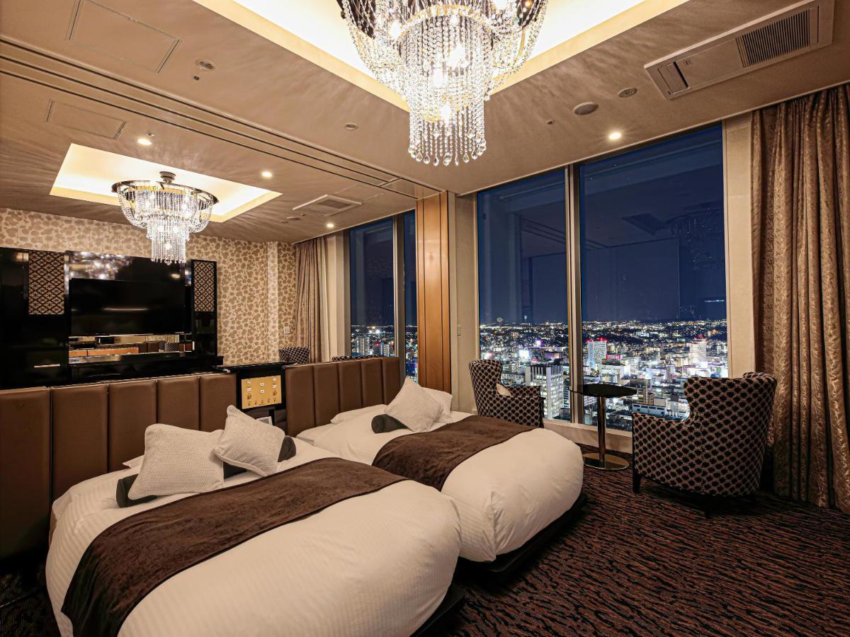 Apa Hotel & Resort Yokohama Bay Tower Екстериор снимка